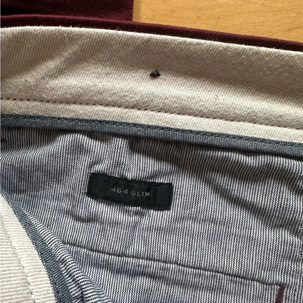 💜 J. Crew Wine Red Stretch 484 Slim Chino Pants (W28 L32)